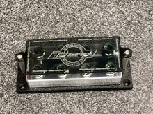 DISTRIBUTION TERMINALS-LUG STYLE CONNECTION